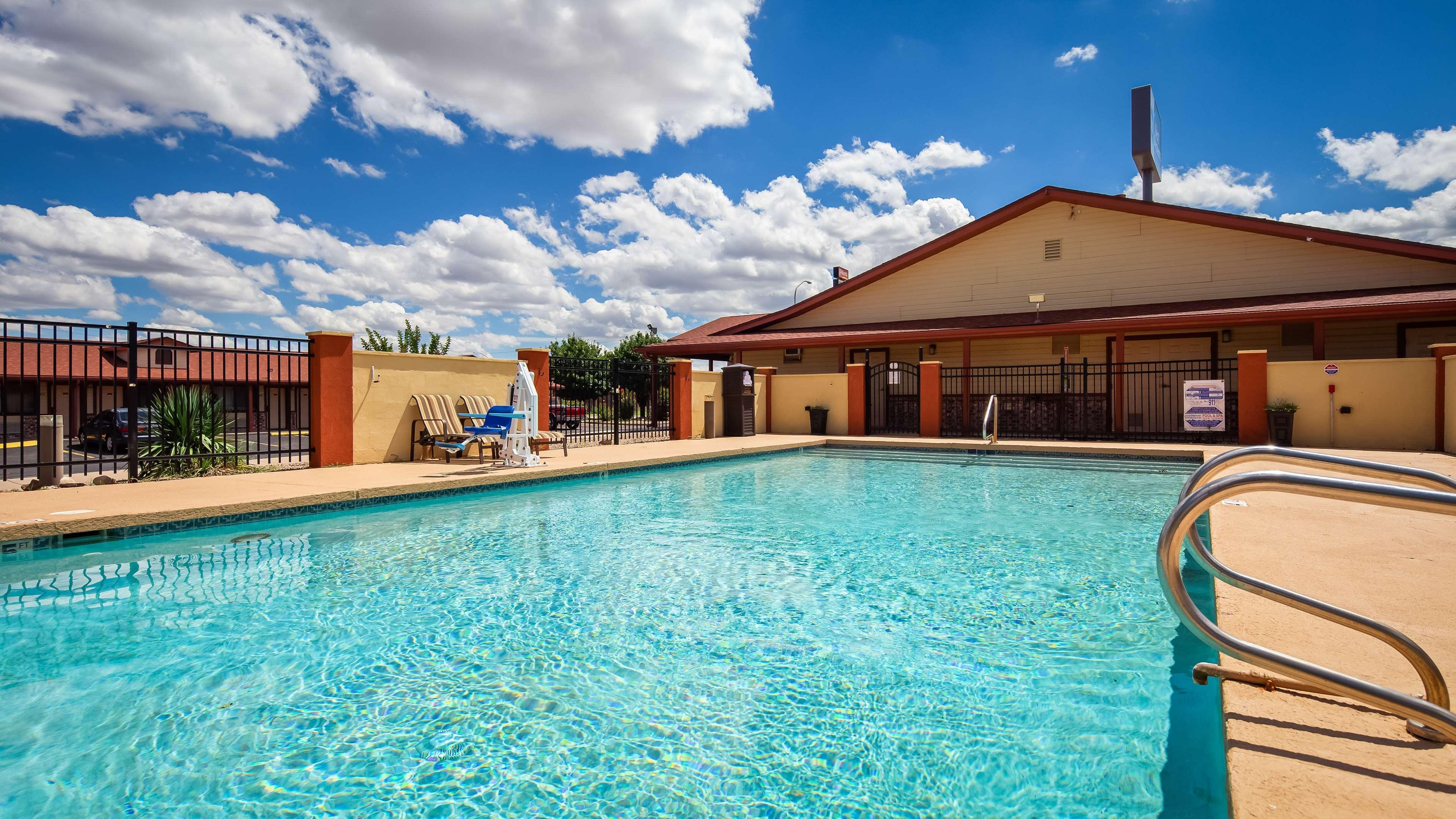 Best Western Santa Rosa Inn Exterior photo