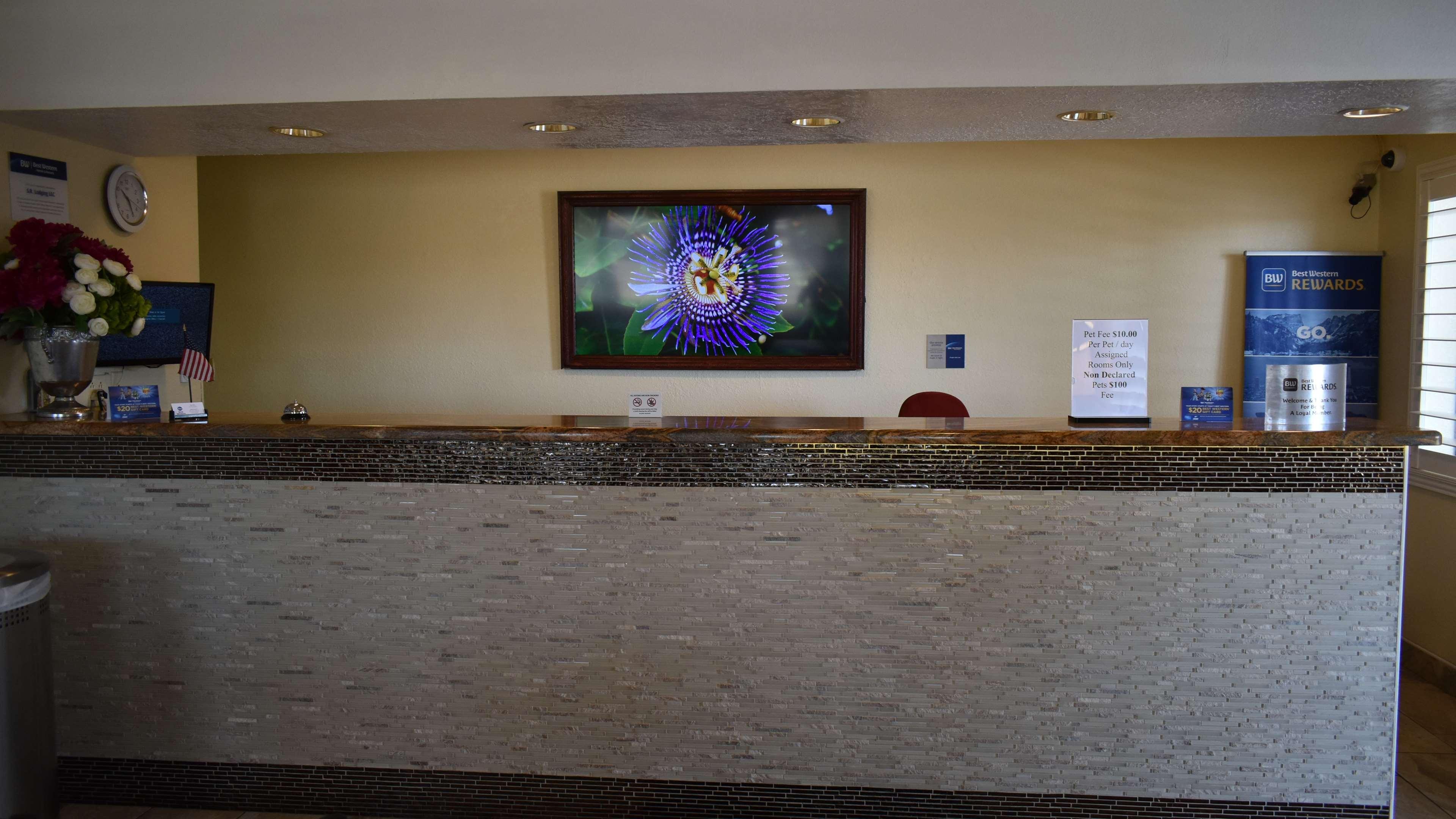 Best Western Santa Rosa Inn Exterior photo